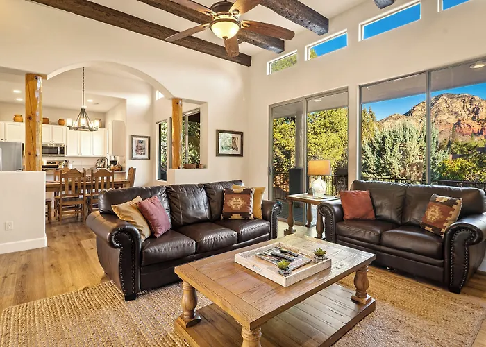 Luxury Living: Remodeled W/ Red Rock Views! Sedona