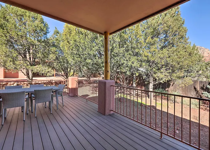 Holiday home Luxury Living: Remodeled W/ Red Rock Views! *
